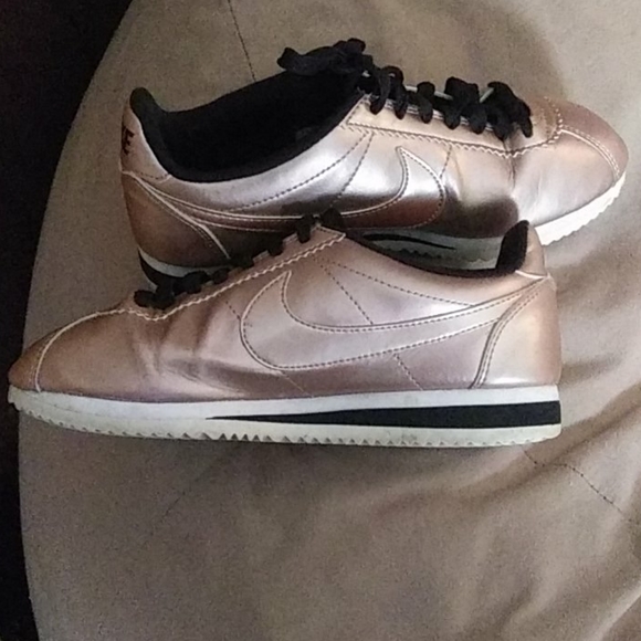 Nike Shoes - Womens Nike Cortez Bronze w/Black&White Size 6.5